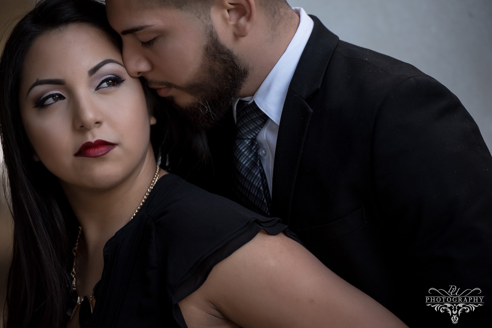 Afternoon-Engagement-Session-at-Hoboken-Lackawanna-station-3