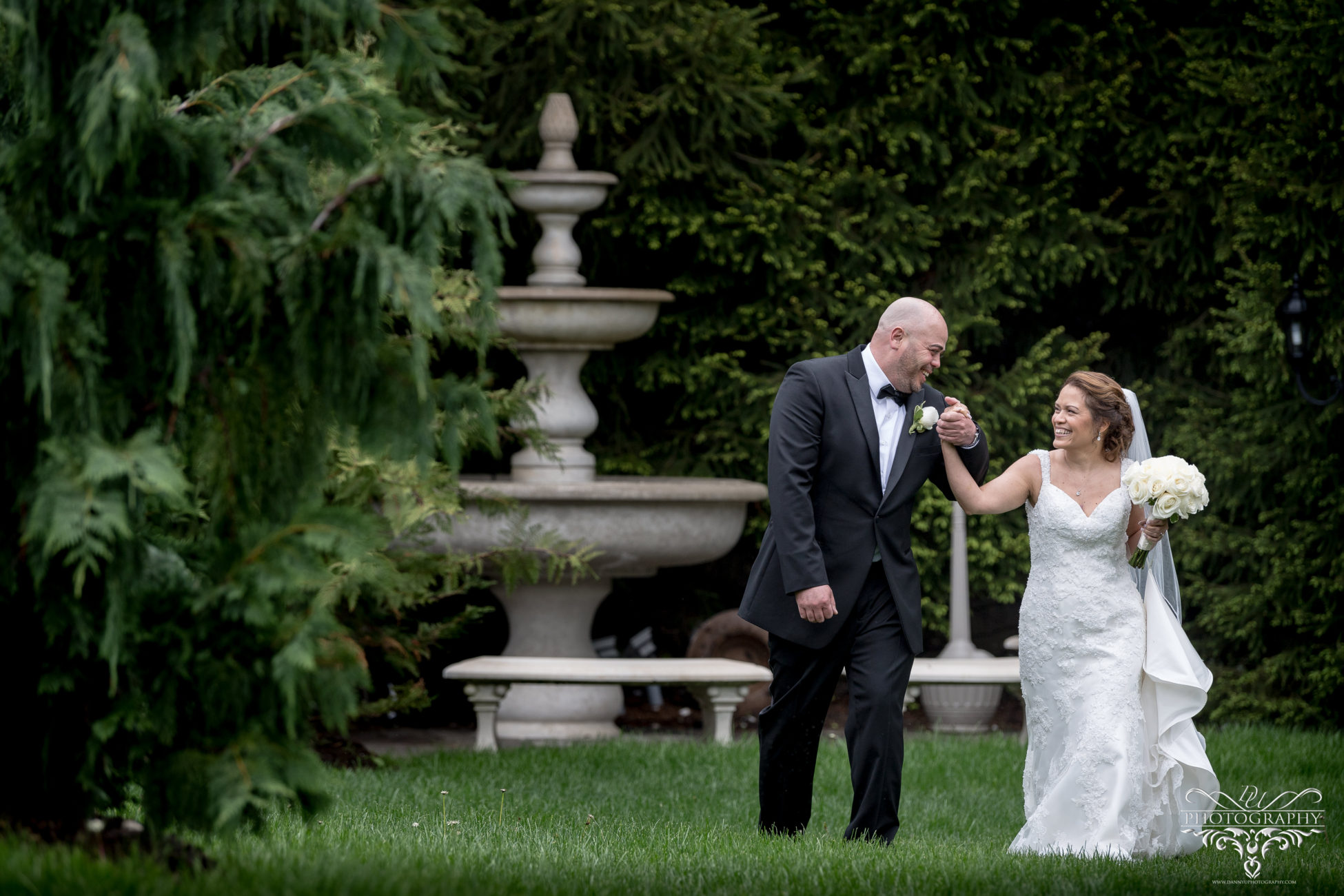 Weddings-at-The-Grand-Wilshire-Hotel-in-West-Orange-13