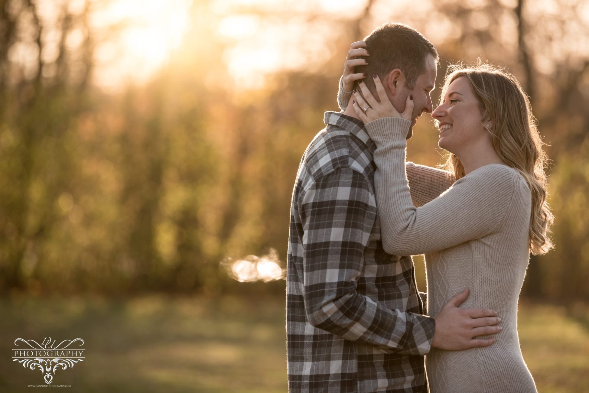 October-Engagement-Session-in-the-Park-tm-15